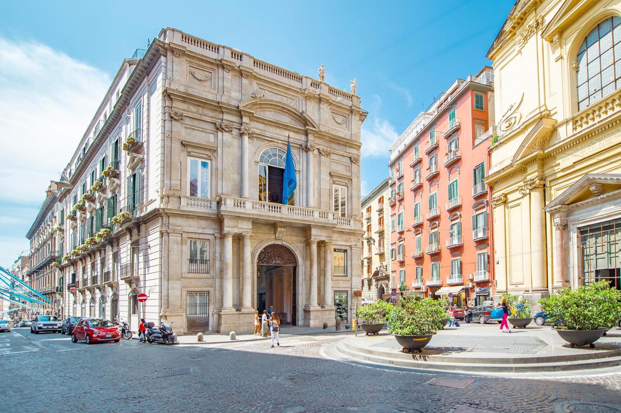 Hotel Palazzo Doria Napoli Esterno foto